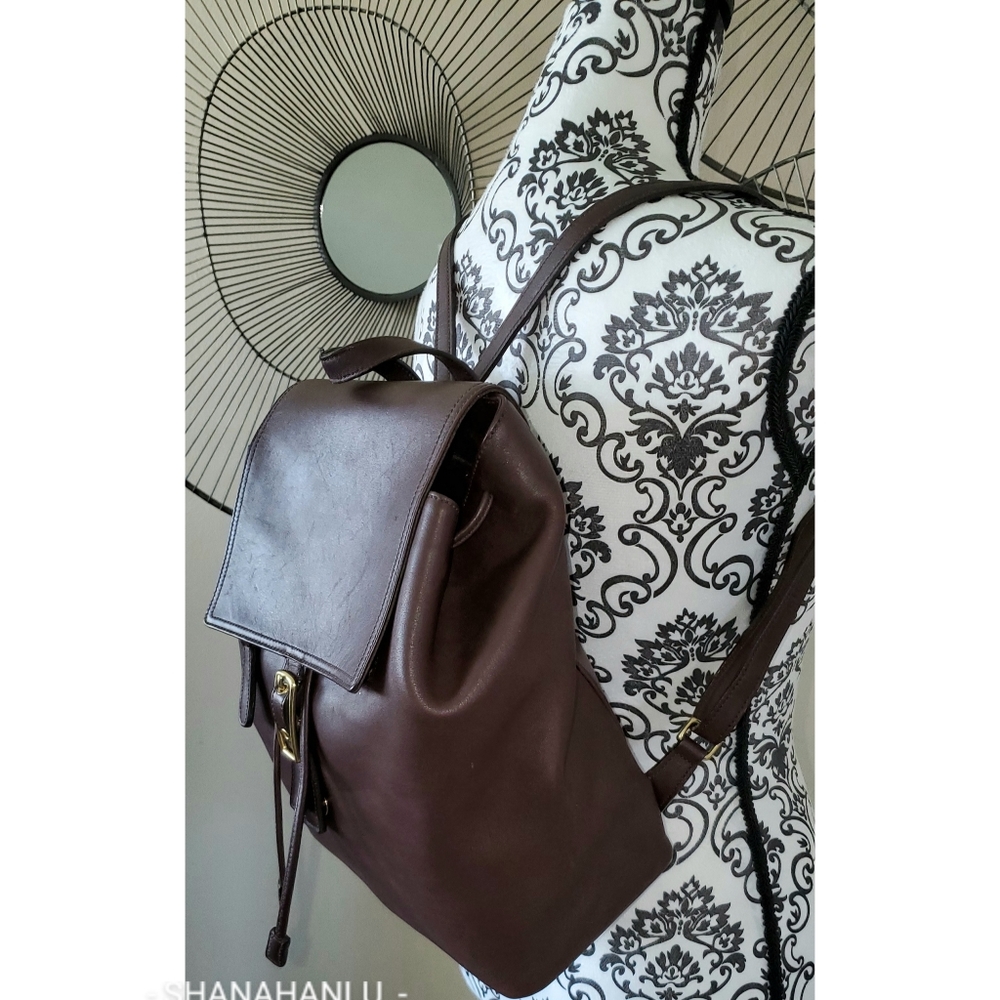 Coach 9827 Vintage Legacy West Hampton Mocha Leather Daypack/Backoack - Picture 4 of 12